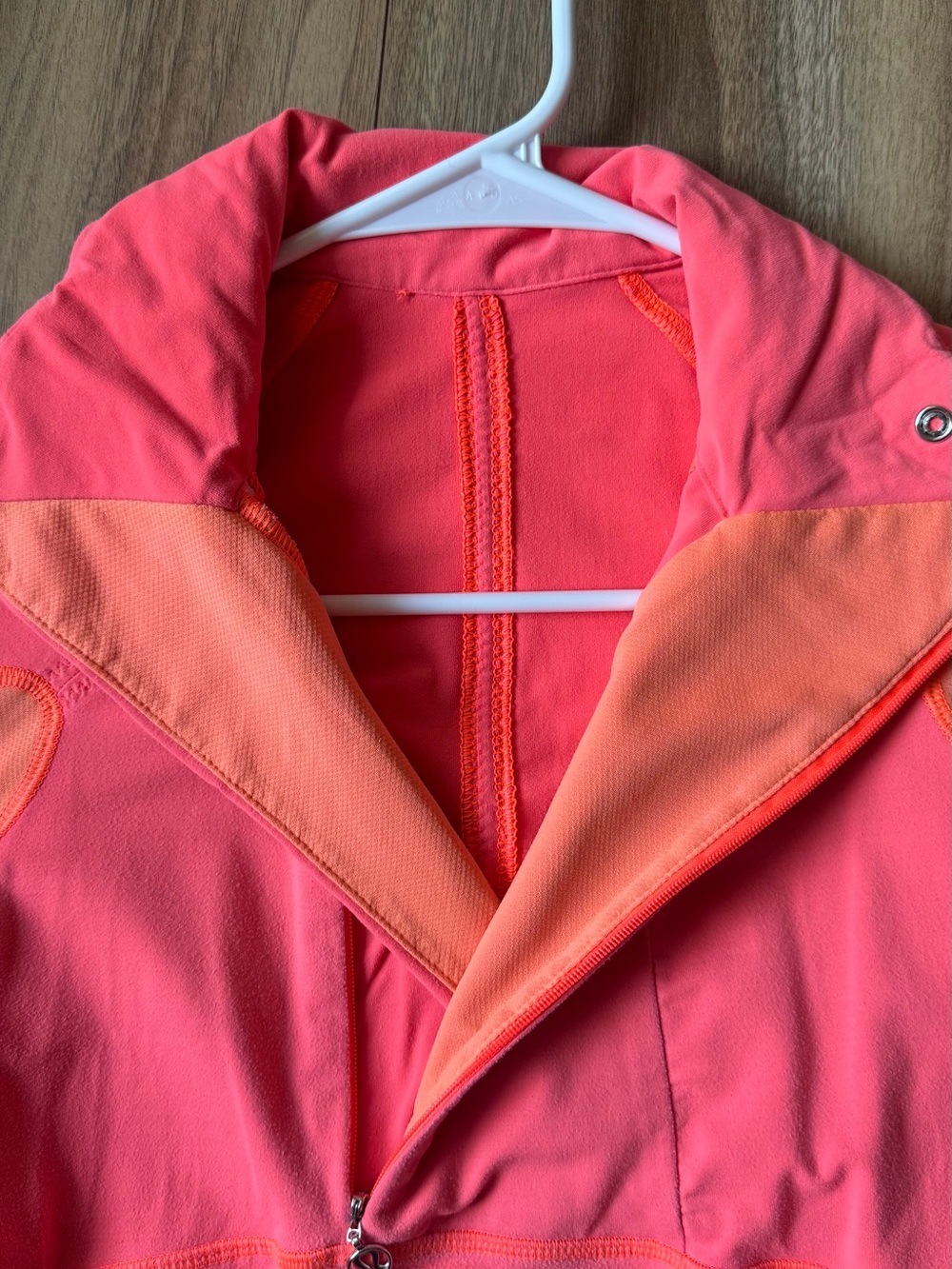 Lululemon Run: Reflect Pullover - Picture 7 of 9